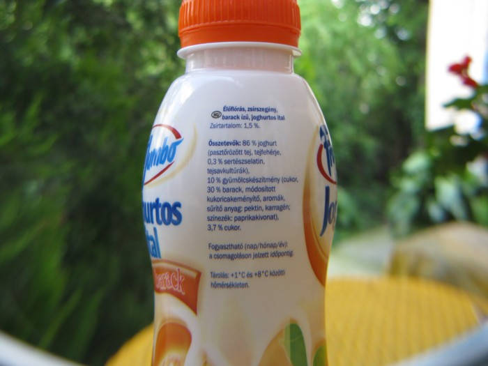 Sertészselatinos joghurt ivólé